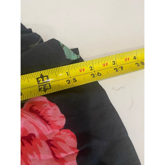 Old Navy Women's Floral Off-the-Shoulder Blouse Top Black‎ Hawaiian Size Medium - Picture 6 of 6